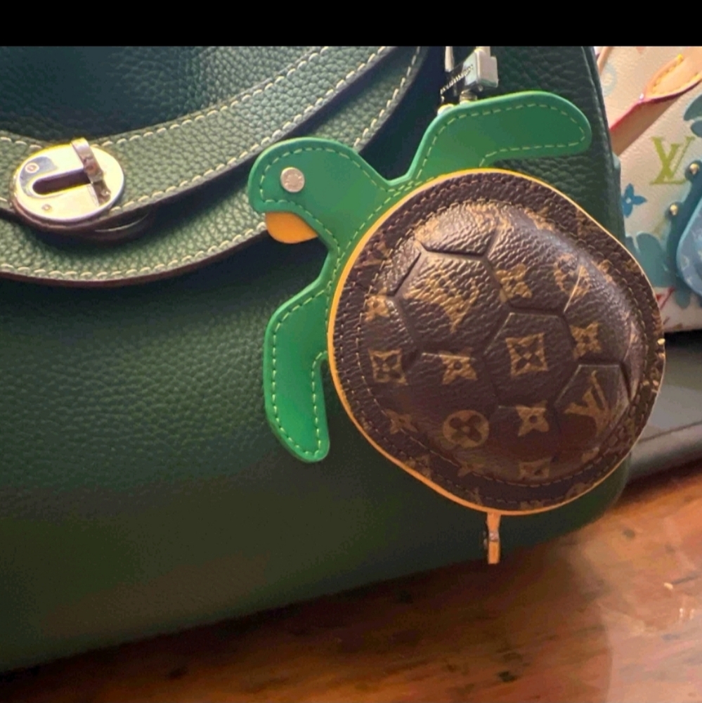 Fashion Turtle Coin Purse - Picture 5 of 5